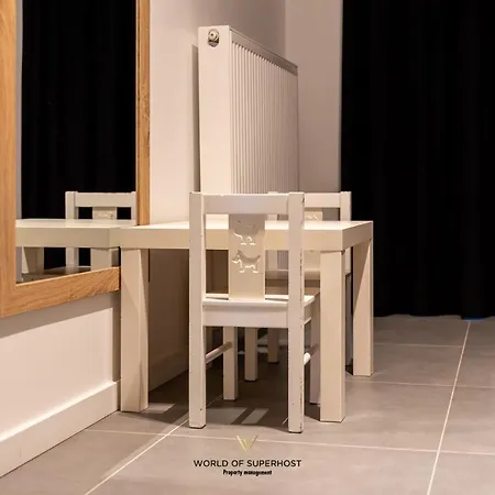 Spacious Closeby The Sea Up To 6 People! 아파트 오스텐드