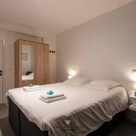 Spacious Apartment Closeby The Sea!
