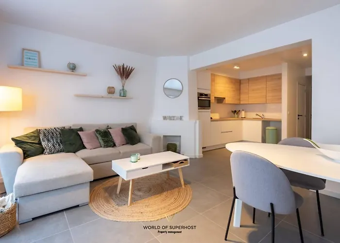 Spacious Closeby The Sea Up To 6 People! * Ostende