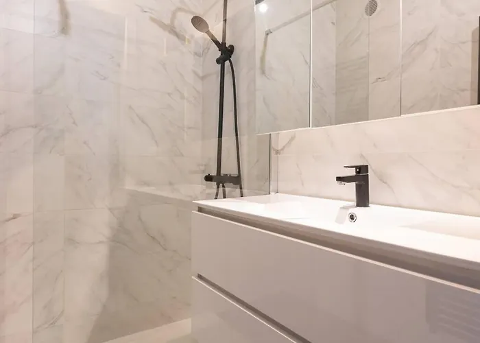 Apartman Spacious Closeby The Sea Up To 6 People! Ostende